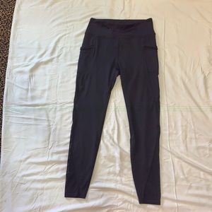 Black ankle length leggings with pockets